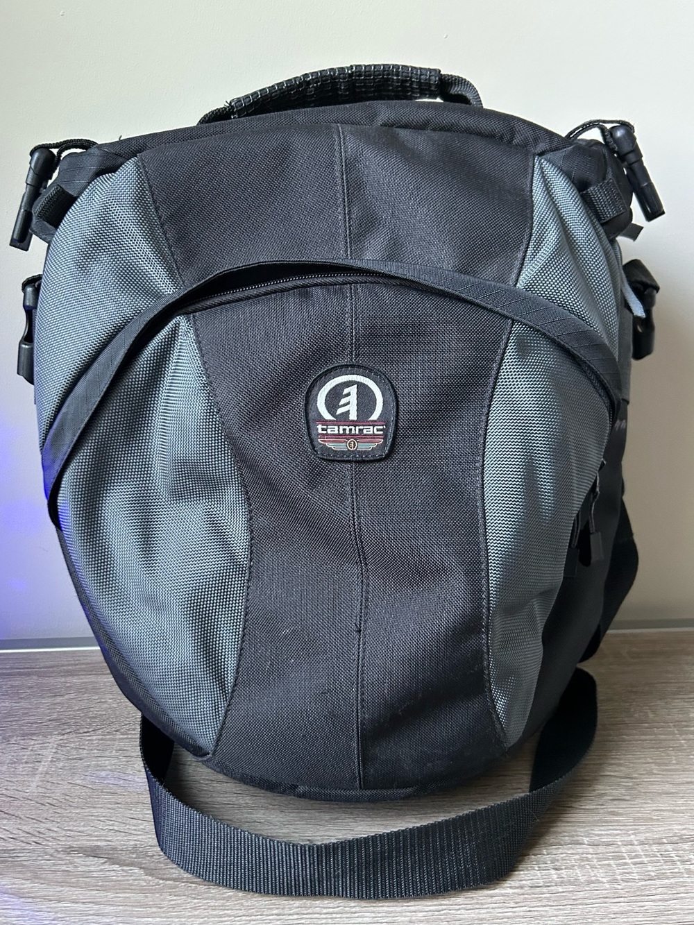 Tamrac Velocity 9X Black Camera Bag